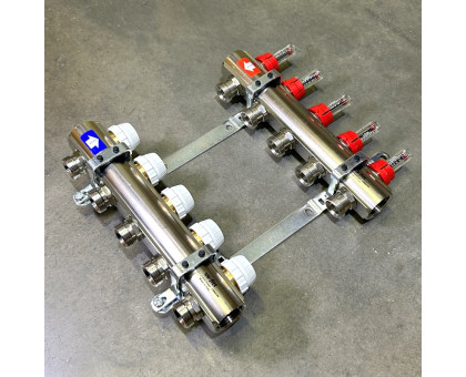 Коллекторная группа с расходомерами и термостатическими вентилями UNI-FITT серия I 1"x3/4"ЕК 5 выходов